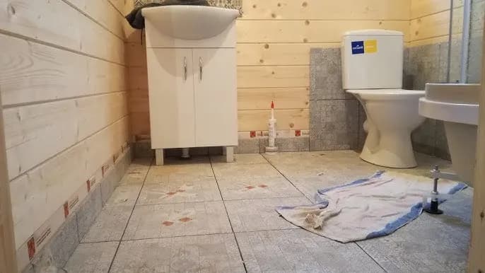 Jak zrobić łazienkę na działce bez błędów i kosztownych pomyłek – praktyczne porady