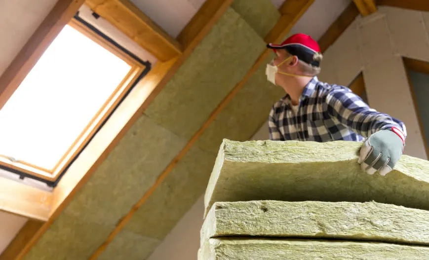 Dachy skośne: Kluczowe informacje o materiałach i izolacji