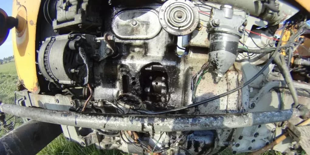 Co ile motogodzin wymiana oleju w koparce – uniknij kosztownych awarii