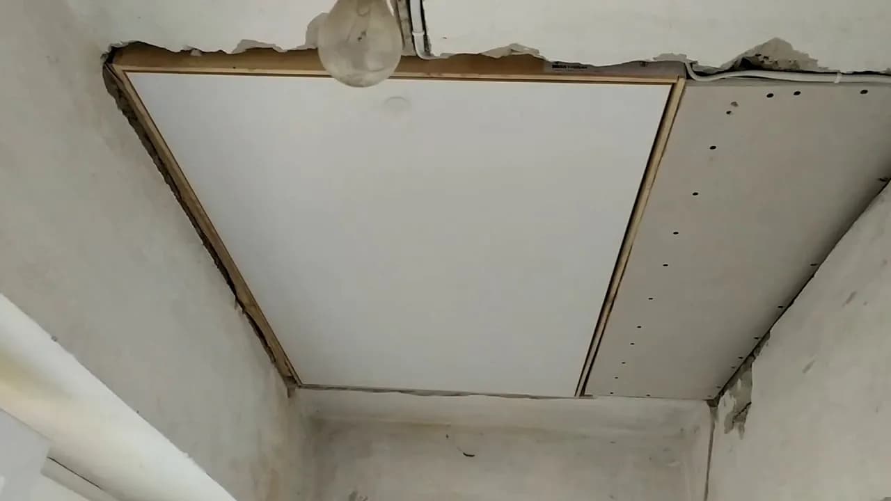 Jak uszczelnić właz na strych, aby uniknąć wilgoci i strat ciepła